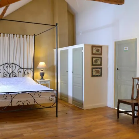 Pet Friendly In With Kitchen Casa de Férias Gindou